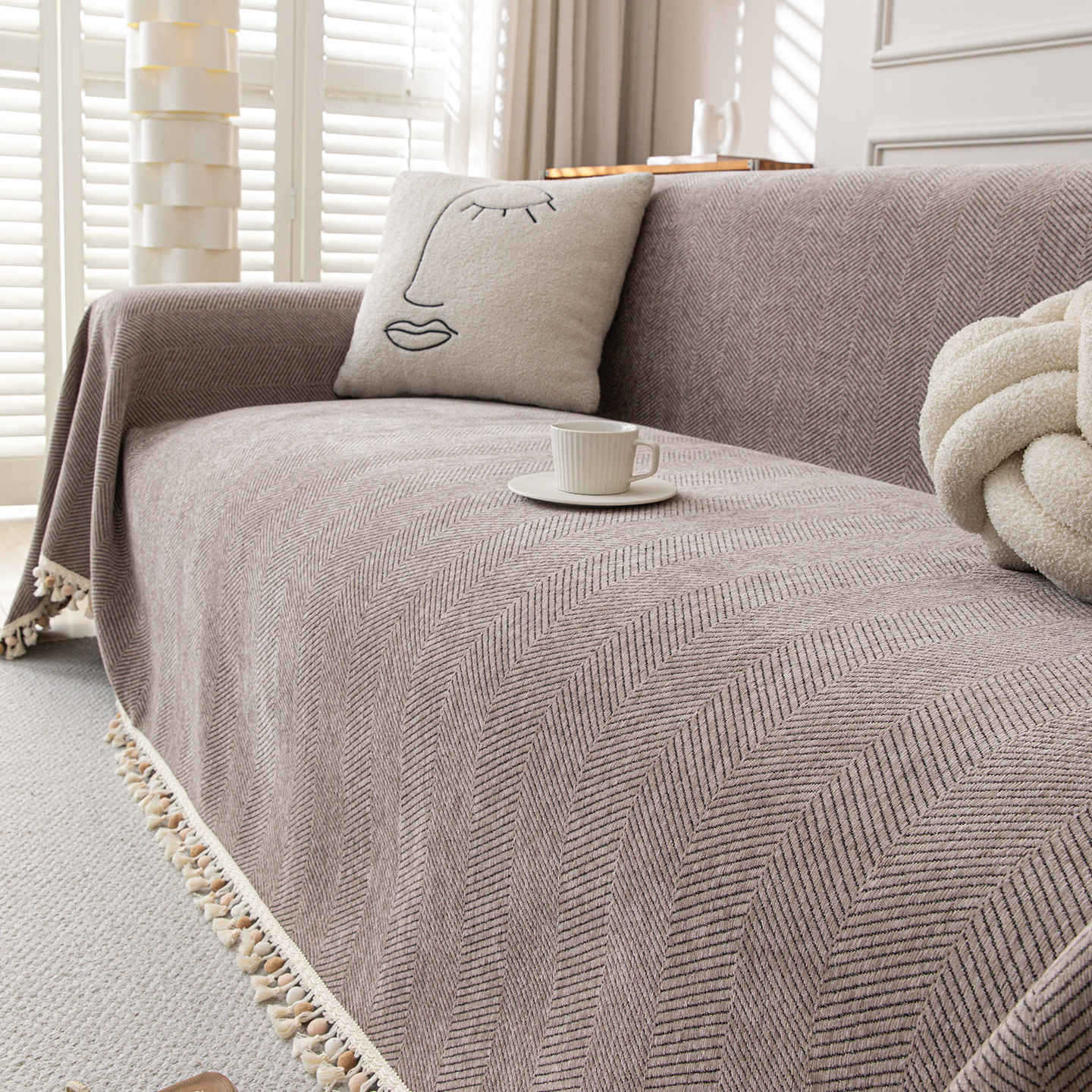 Pom-Tassel Chenille Sofa Cover Berriscent