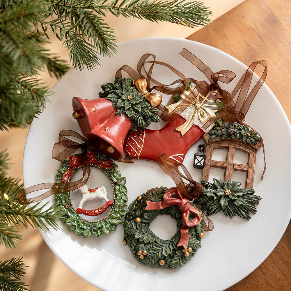 The Yuletide Charm Collection