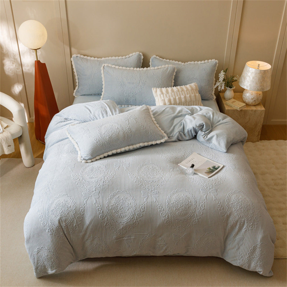 Embossed Plush Flannel Bedding Set – Blue Berriscent