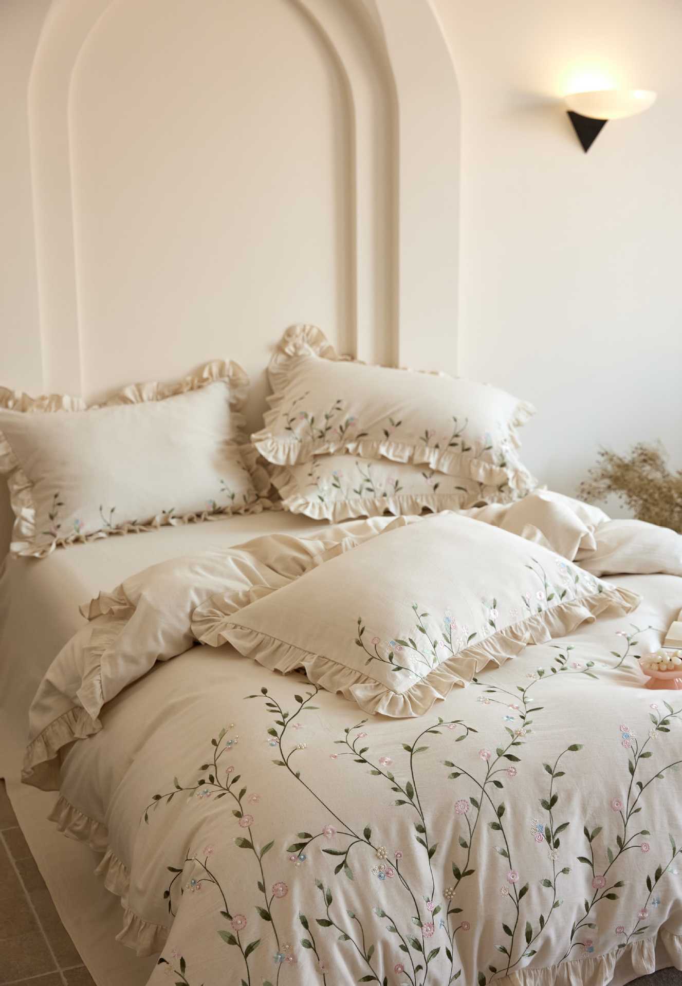Walled Garden Vine | Ruffled & Embroidered Linen Cotton Bed Linen