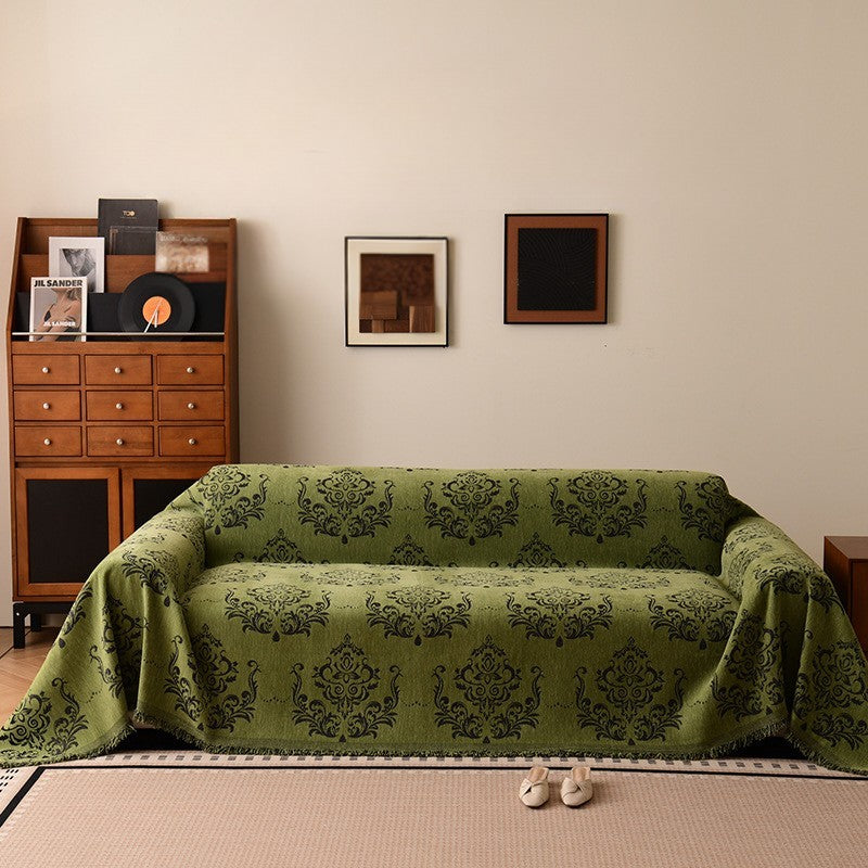 Classic Damask Chenille Sofa Throw Berriscent